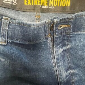 Men’s Lee extreme comfort jeans size 42 x 30